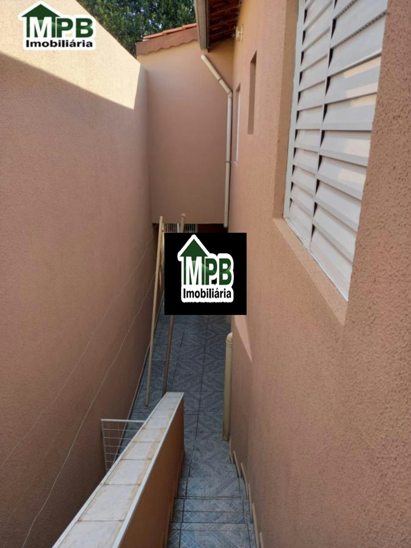 Sobrado à venda com 2 quartos, sendo 1 suíte, em Jardim Santa Luiza, Sorocaba, SP