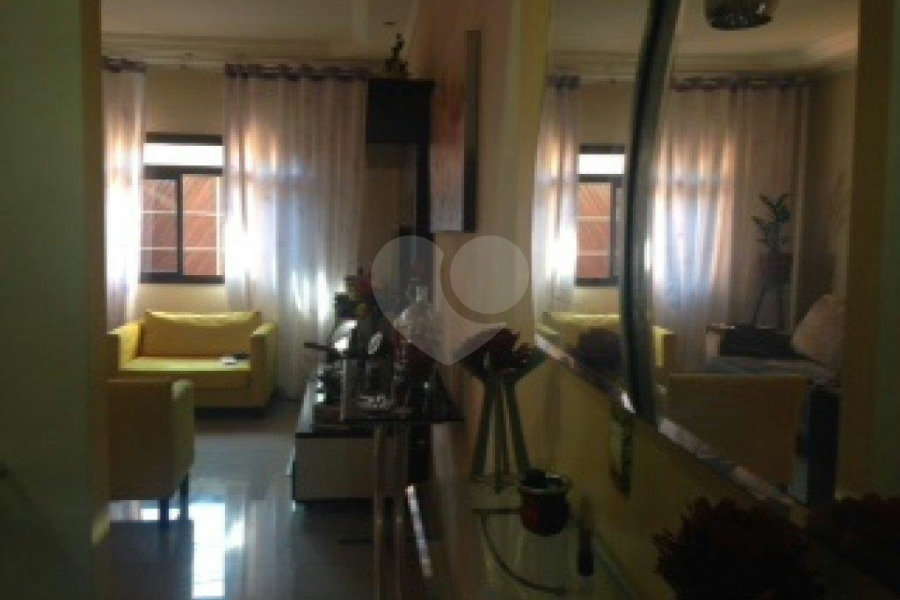 Sobrado à venda com 3 quartos, sendo 1 suíte, em Vila Aurora (zona Norte), São Paulo, SP