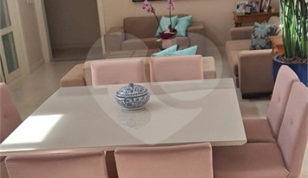 Casa à venda com 3 suítes em Condomínio Flamboyant-b, Atibaia, SP