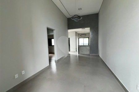 Casa à venda com 3 quartos, sendo 1 suíte, no condomínio Horto Florestal Villagio, Sorocaba - SP