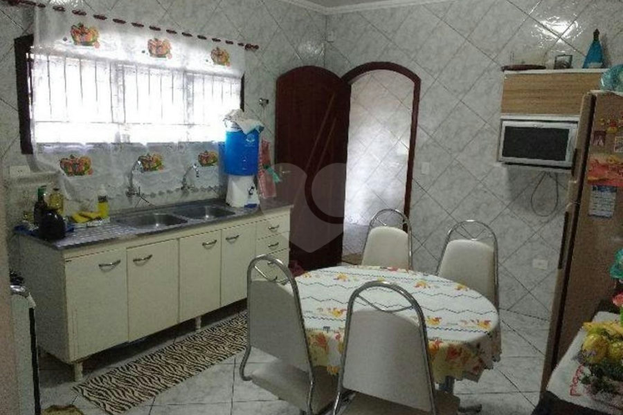 Casa à venda com 6 quartos, sendo 1 suíte, em Freguesia do Ó, São Paulo, SP