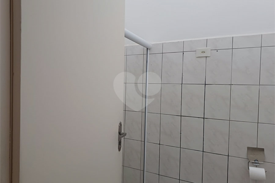 Sobrado à venda com 3 quartos em Santa Terezinha, São Paulo, SP