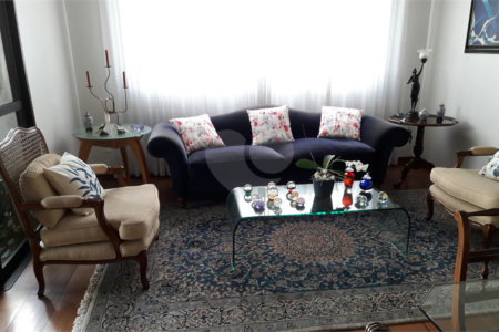 Apartamento à venda com 4 quartos, sendo 3 suítes, em Vila Andrade, São Paulo, SP