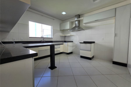 Casa para alugar com 3 suítes no condomínio Residencial Villa dos Inglezes, Sorocaba - SP
