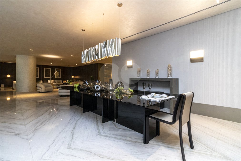 Apartamento à venda com 4 suítes em Jardim Guedala, São Paulo, SP