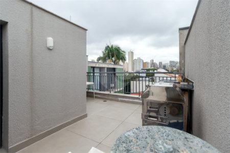 Casa à venda com 2 quartos, sendo 1 suíte, no condomínio Vloft, São Paulo - SP