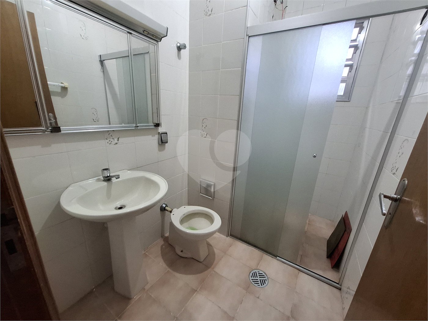 Sobrado à venda com 3 quartos, sendo 1 suíte, em Campo Grande, São Paulo, SP