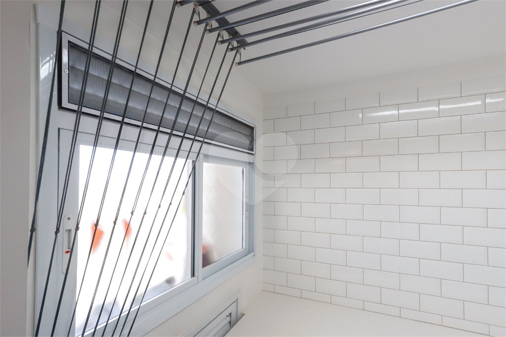 Apartamento à venda com 3 quartos, sendo 1 suíte,  em Vila Anastácio, São Paulo, SP