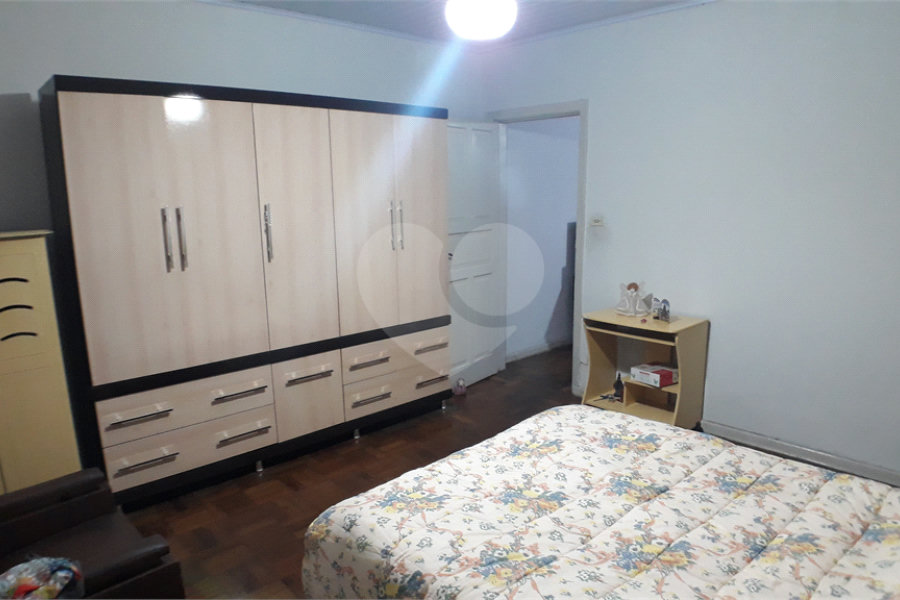 Casa Térrea à venda com 3 quartos, sendo 1 suíte, em Carandiru, São Paulo, SP