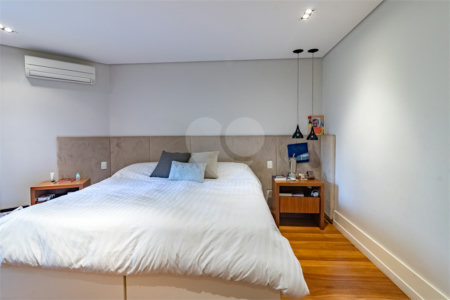 Apartamento à venda com 4 quartos, sendo 3 suítes, em Santa Cecília, São Paulo, SP