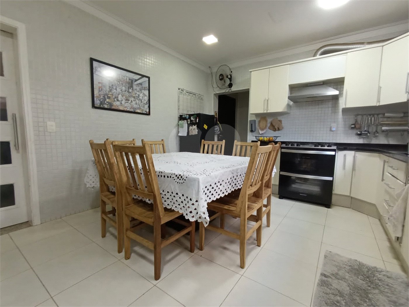 Casa à venda com 4 quartos, sendo 1 suíte, no condomínio Jardim Reserva Bom Viver de Indaiatuba, Indaiatuba - SP