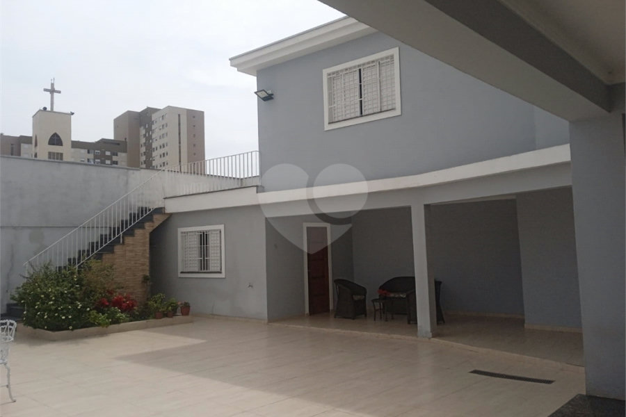 Sobrado à venda com 5 quartos, sendo 3 suítes, em Vila Guilherme, São Paulo, SP
