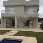 Casa à venda com 4 suítes no condomínio Santa Maria, Cotia - SP