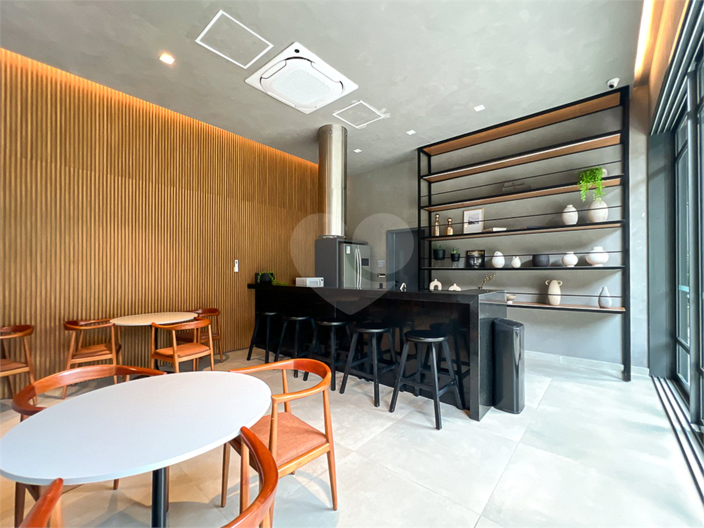 Apartamento à venda com 2 quartos, sendo 1 suíte, em Santo Amaro, São Paulo, SP
