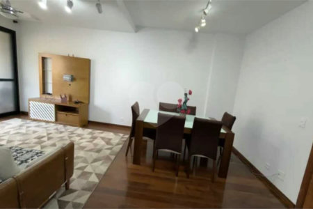 Apartamento à venda com 2 quartos, sendo 1 suíte,  em Laranjeiras, Rio de Janeiro, RJ