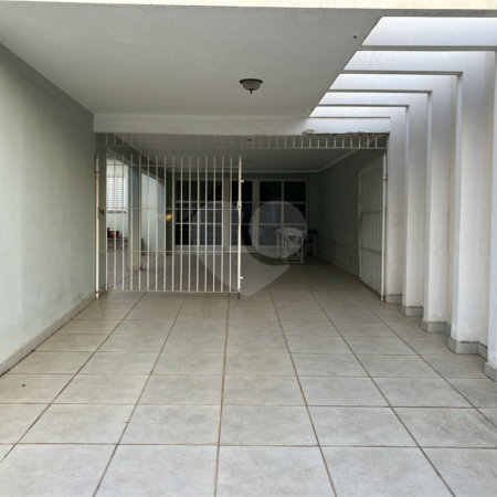 Casa Térrea à venda com 4 quartos, sendo 2 suítes, em Jardim Santa Rosália, Sorocaba, SP