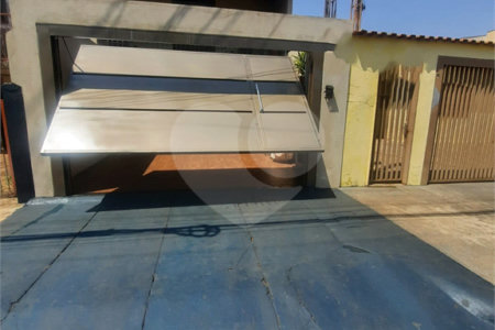 Casa à venda com 3 quartos, sendo 1 suíte, em Jardim Antártica, Ribeirão Preto, SP