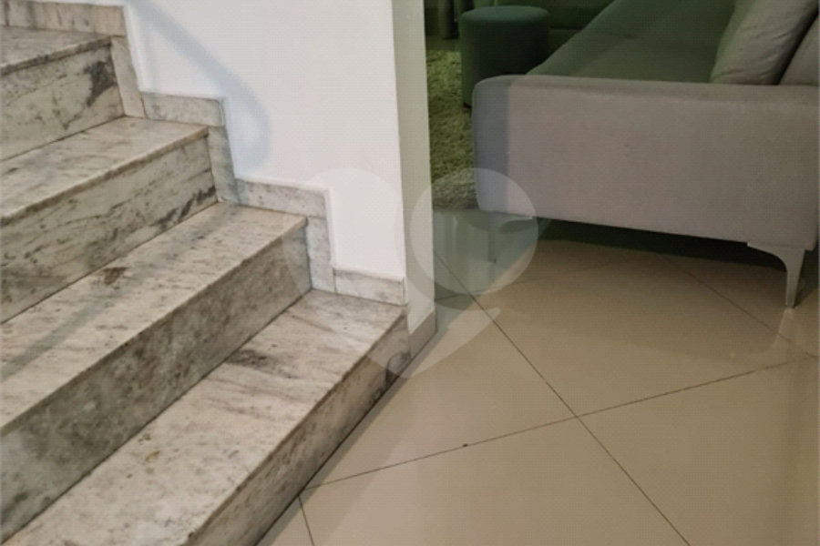 Sobrado à venda com 5 quartos, sendo 2 suítes, em Vila Guilherme, São Paulo, SP