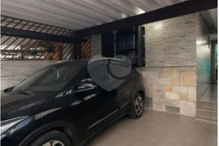 Casa Térrea à venda com 4 quartos, sendo 1 suíte,  em Vila Mazzei, São Paulo, SP