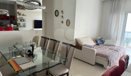 Apartamento à venda com 3 quartos, sendo 1 suíte,  em Vila Andrade, São Paulo, SP