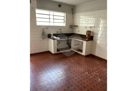 Sobrado à venda com 3 quartos, sendo 1 suíte, em Vila Paulicéia, São Paulo, SP