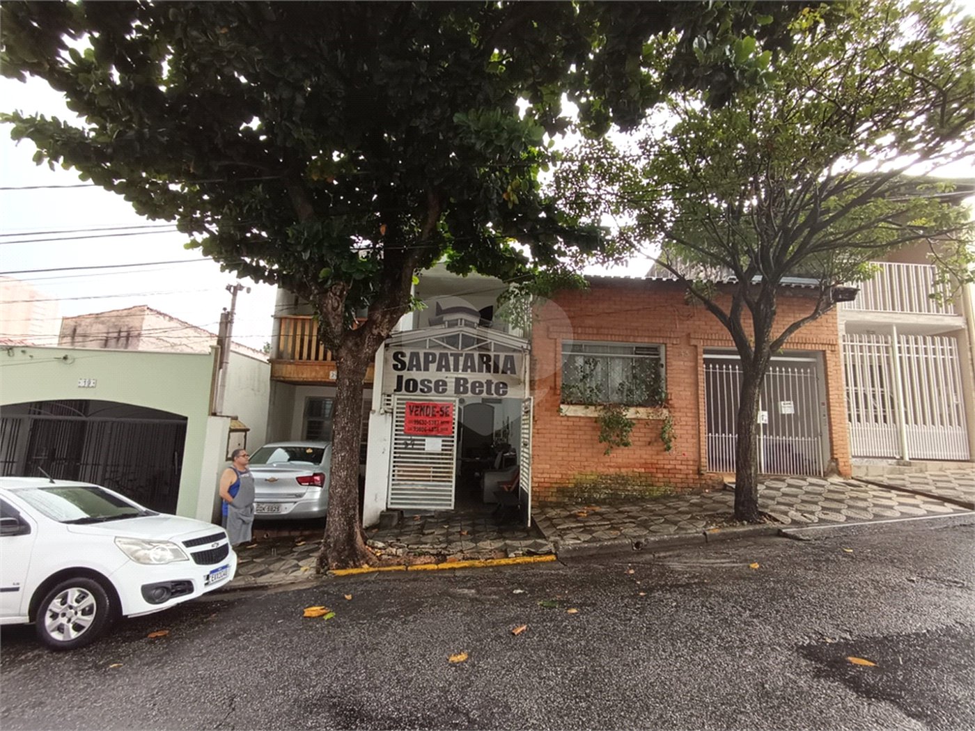 Casa à venda com 4 quartos, sendo 1 suíte, em Vila Leão, Sorocaba, SP