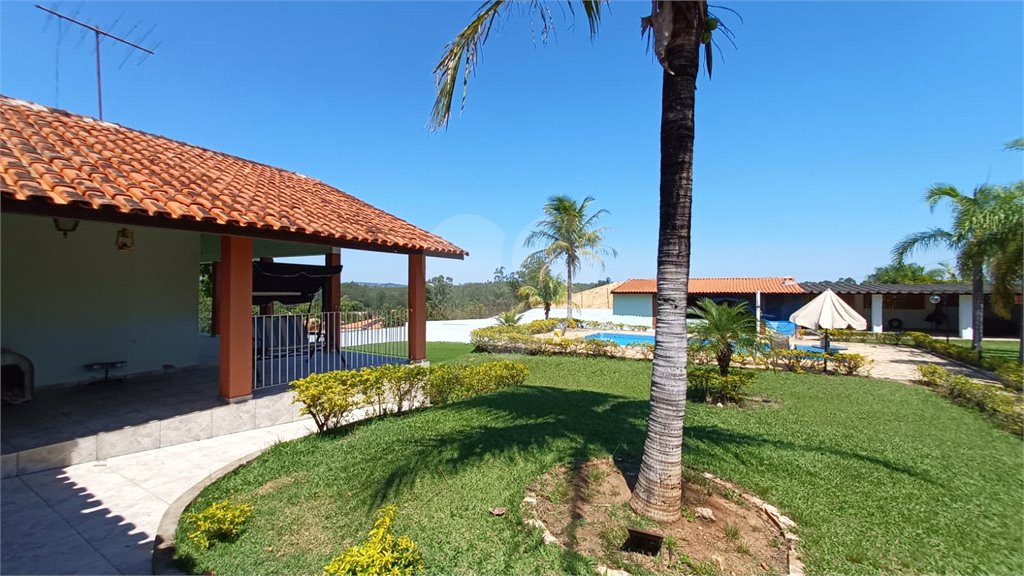 Casa à venda com 3 quartos, sendo 1 suíte,  no condomínio Santa Inês, Itu - SP