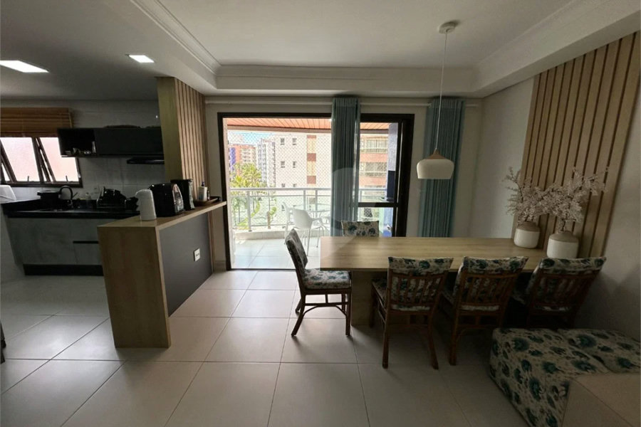 Apartamento à venda com 3 quartos, sendo 1 suíte, em Riviera de São Lourenço, Bertioga, SP