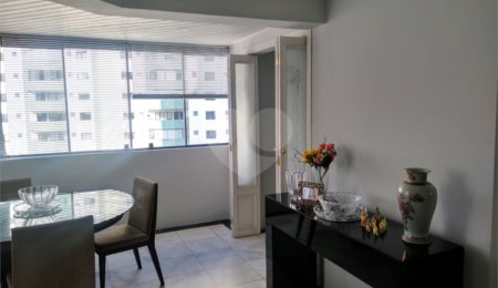 Apartamento à venda com 4 quartos, sendo 1 suíte,  em Vila Andrade, São Paulo, SP