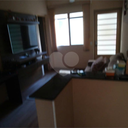 Apartamento no Condomínio Residencial Jardim das Torres.