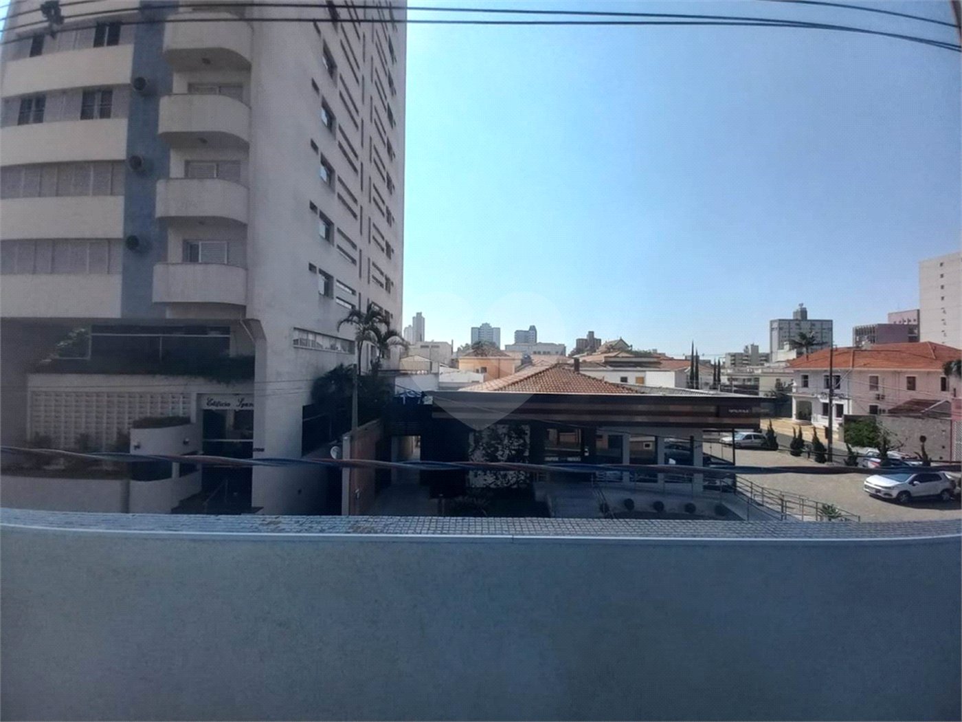 Apartamento no Condomínio Vila Rica.