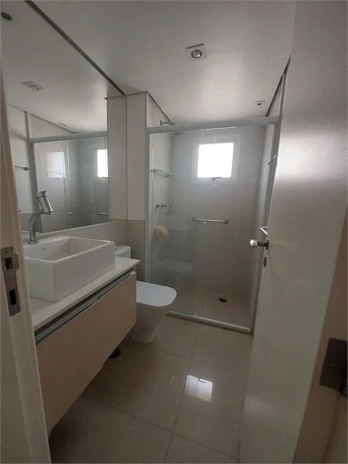 Apartamento à venda com 3 quartos, sendo 2 suítes,  em Cidade São Francisco, São Paulo, SP