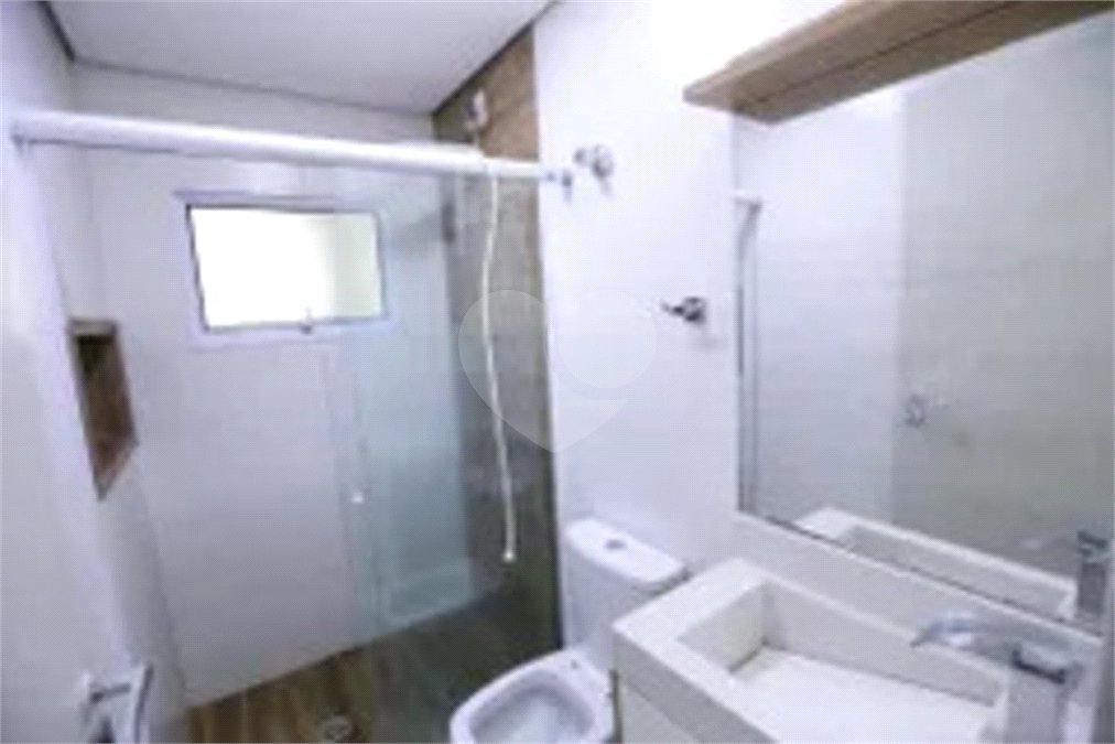 Casa à venda com 3 suítes em Jardim Santo Elias, São Paulo, SP