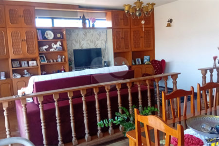Casa à venda ou para alugar com 7 quartos, sendo 1 suíte,  em Vila Mogilar, Mogi das Cruzes, SP
