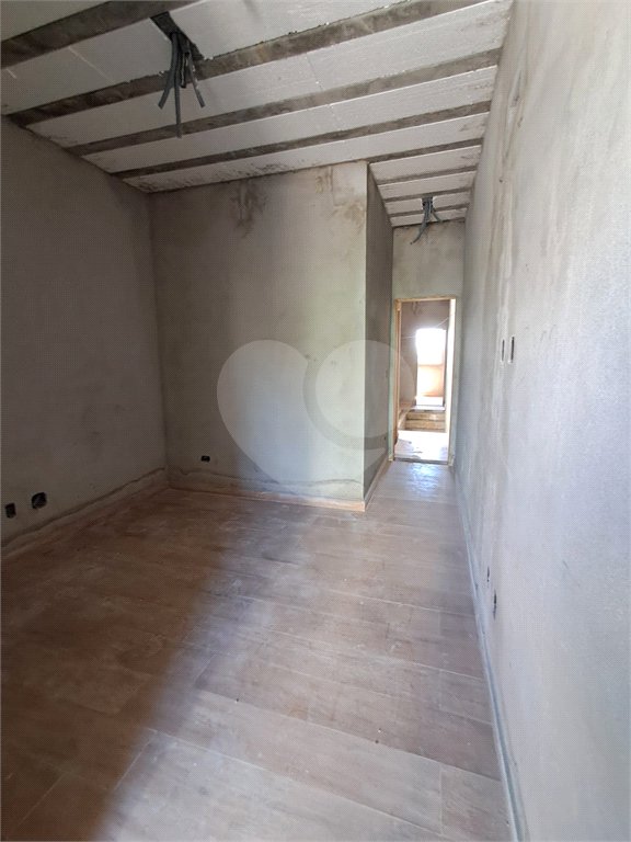 Sobrado à venda com 3 quartos, sendo 1 suíte,  em Vila Laís, São Paulo, SP