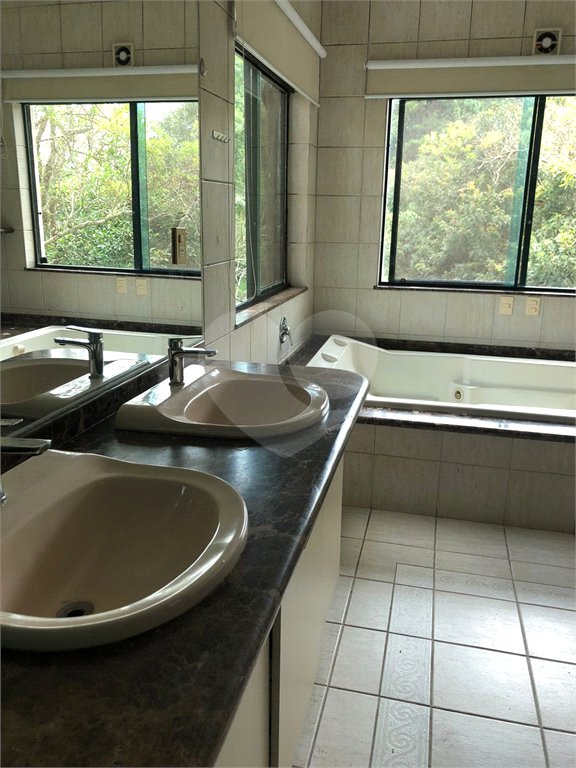 Casa à venda com 5 suítes no condomínio Alpes da Cantareira, Mairiporã - SP