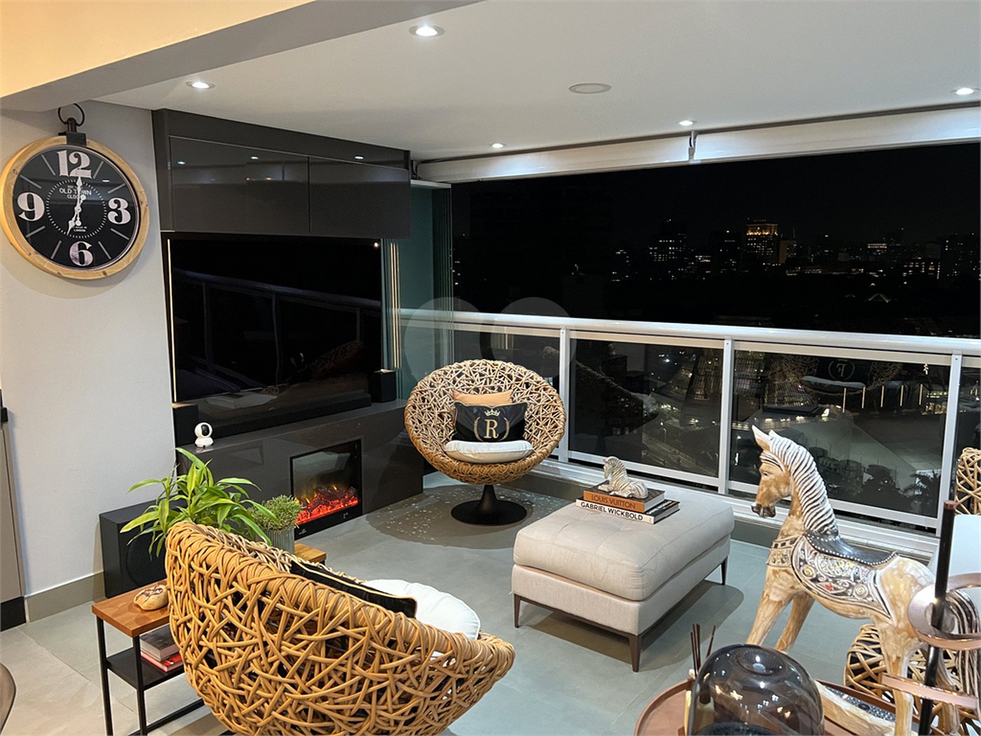 Apartamento à venda com 1 suíte em Pinheiros, São Paulo, SP