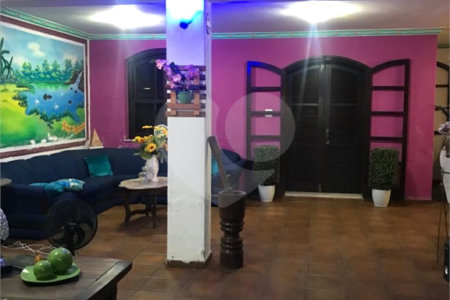 Casa à venda com 4 quartos, sendo 1 suíte, em Senador Vasconcelos, Rio de Janeiro, RJ