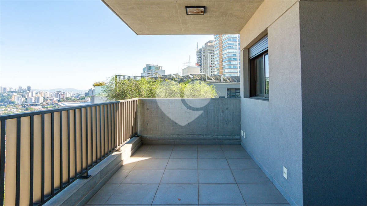 Apartamento à venda com 2 quartos, sendo 1 suíte,  em Sumarezinho, São Paulo, SP