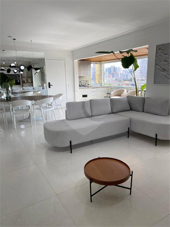 Apartamento à venda com 3 suítes no Centro, Santo André, SP