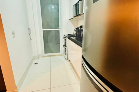 Apartamento à venda com 3 quartos, sendo 1 suíte,  em Vila Andrade, São Paulo, SP