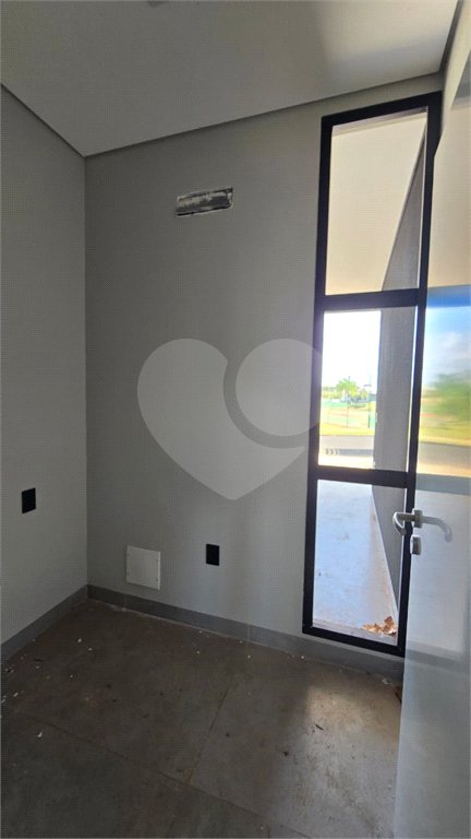 Casa à venda com 3 suítes no condomínio Village Damha III, Araraquara - SP