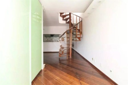Cobertura à venda ou para alugar com 3 quartos, sendo 1 suíte,  em Vila Clementino, São Paulo, SP