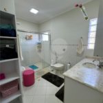 Casa à venda com 3 quartos, sendo 1 suíte, no condomínio Residencial Grape Village, Vinhedo - SP