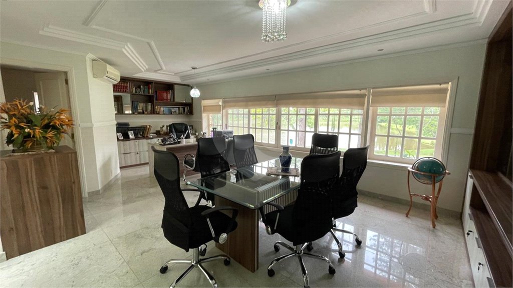 Casa à venda com 5 suítes no condomínio Fazenda Lago Azul, Araçoiaba da Serra - SP