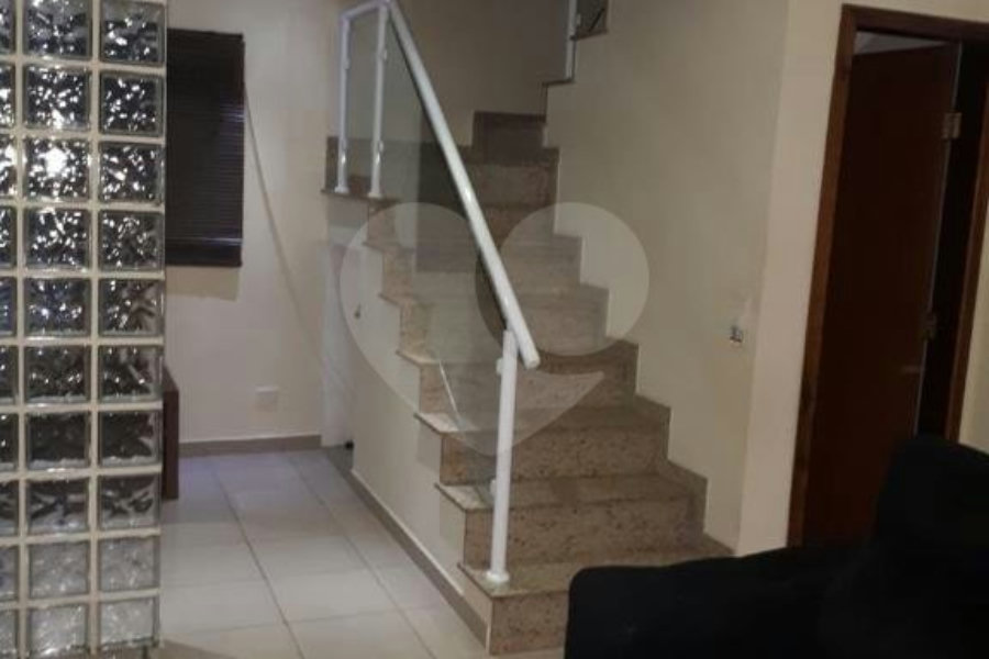 Sobrado à venda com 3 quartos, sendo 1 suíte,  em Tremembé, São Paulo, SP