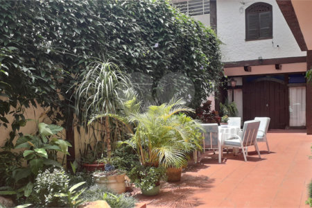 Sobrado à venda com 4 quartos, sendo 2 suítes, em Vila Madalena, São Paulo, SP