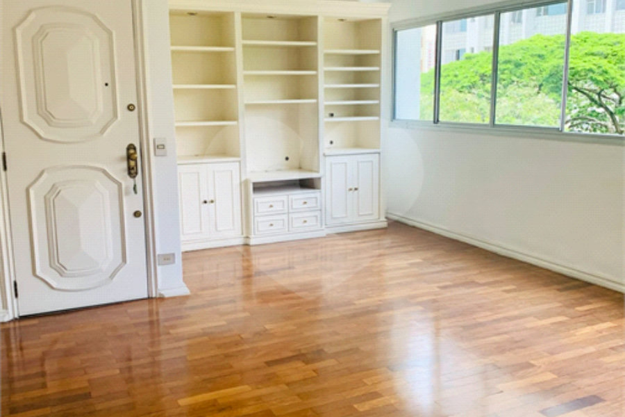 Apartamento à venda com 3 quartos, sendo 1 suíte, em Santana, São Paulo, SP