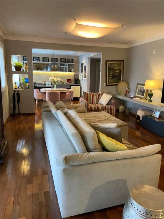 Apartamento à venda com 3 suítes em Vila Suzana, São Paulo, SP