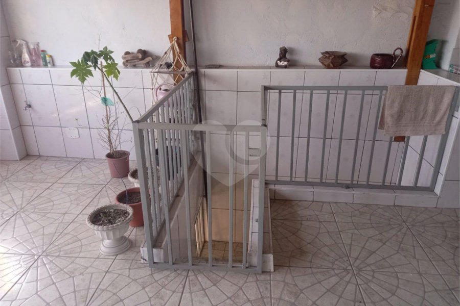 Sobrado à venda com 4 quartos, sendo 1 suíte, em Jardim Peri, São Paulo, SP